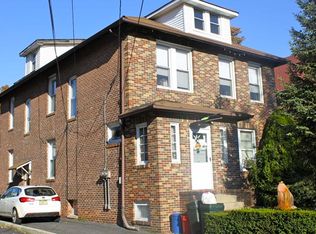221 Hudson Pl, Cliffside Park, NJ 07010