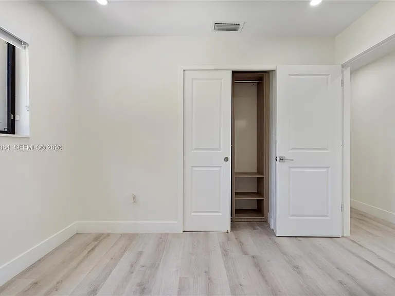 255 Grant Dr — Photo 21