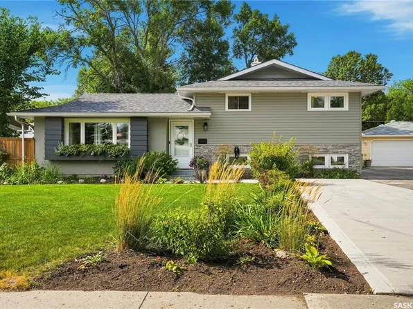 2524 Grant ROAD, Regina, SK S4S 5E6