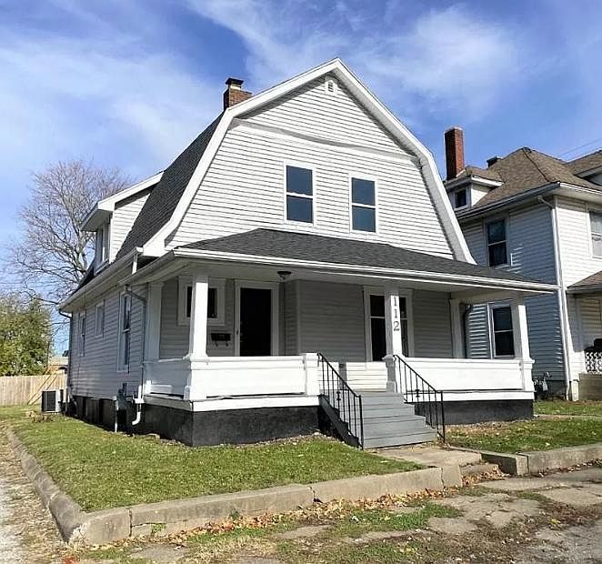 1st image of 112 W Jefferson St