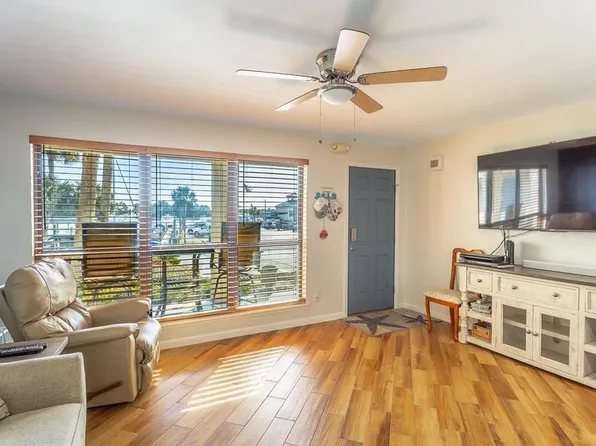 903 NW Avenue A #3, Carrabelle, FL 32322