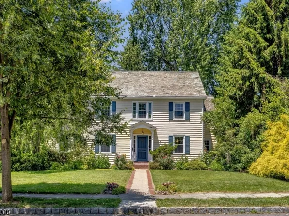8 Summit St, Glen Ridge Boro Twp., NJ 07028
