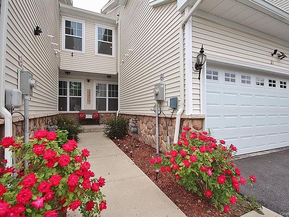 4th image of 21 Lyndsey Ln