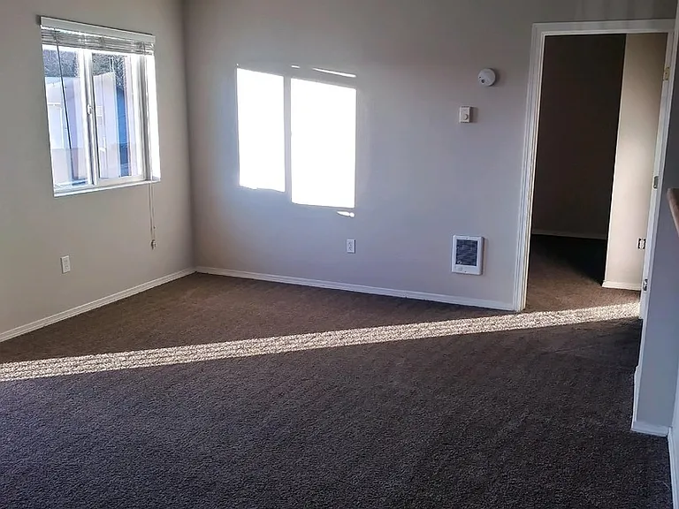 Vessey Park Apartments — Photo 29