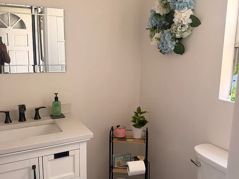 6265 Nantucket Ln #18 — Photo 1