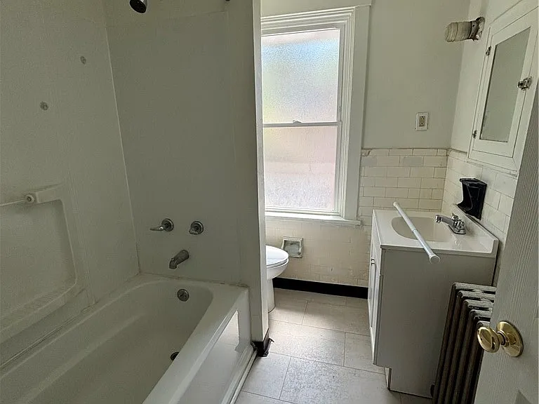 224 Johnston Ave — Photo 15