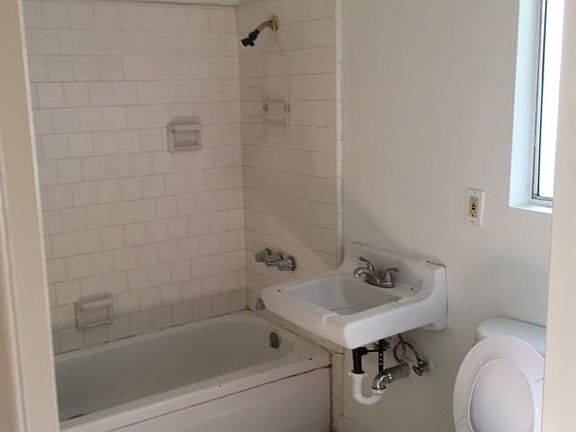 3rd image of 10840 Bluffside Dr APT 12