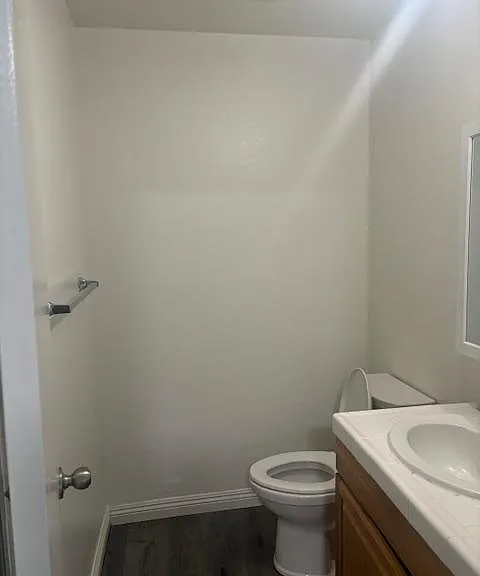 Raymond Manor — Photo 16