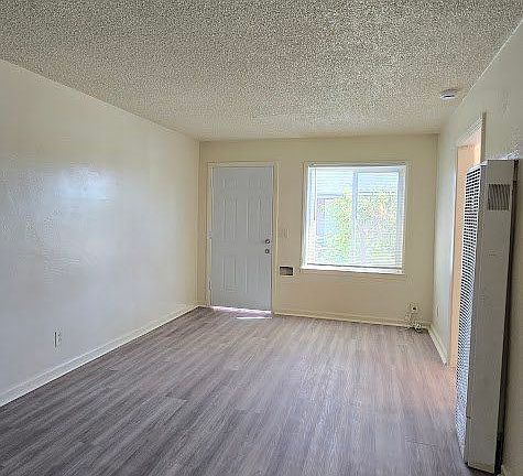 4th image of 3351 E Clinton Ave
