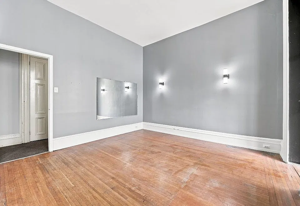 Bedroom #1