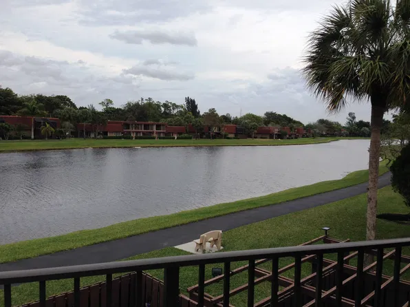 8423 Boca Rio Dr, Boca Raton, FL 33433