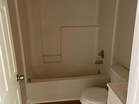 5th image of 1404 N 29th St