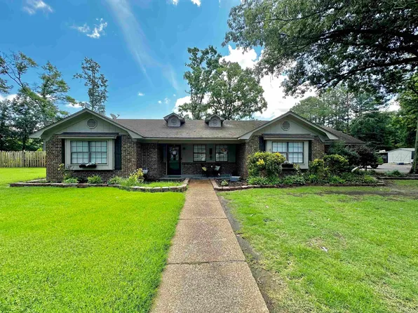 103 Markwood Cir, Lonoke, AR 72086
