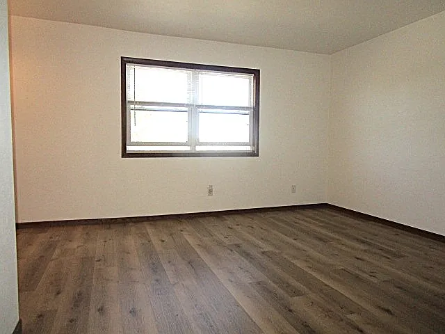 2515 W Westport Rd — Photo 9