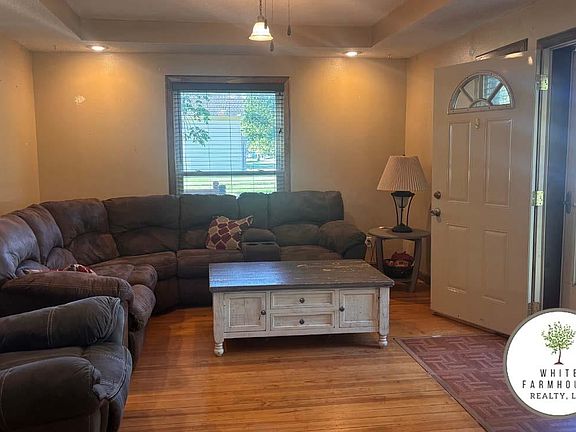 2nd image of 503 Nebraska St
