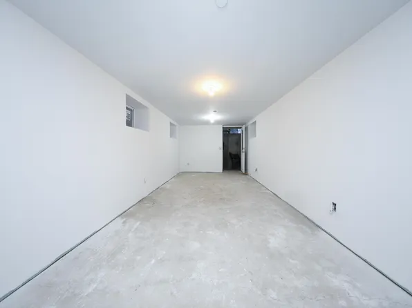 76 Simonson Avenue image 15 of 21