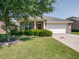 930 Sagebrush Trl, Duncanville, TX 75137