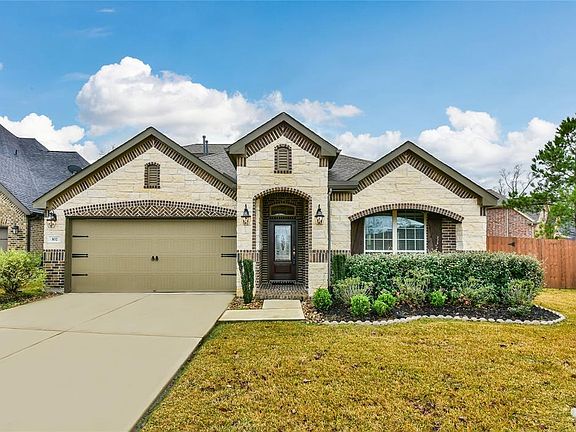 Welcome home to 102 Cadence Court!