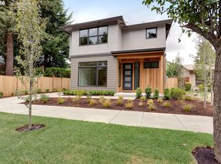 4127 SE Reedway St, Portland, OR 97202