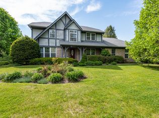 9705 Bonner Ln, Spring Grove, IL 60081