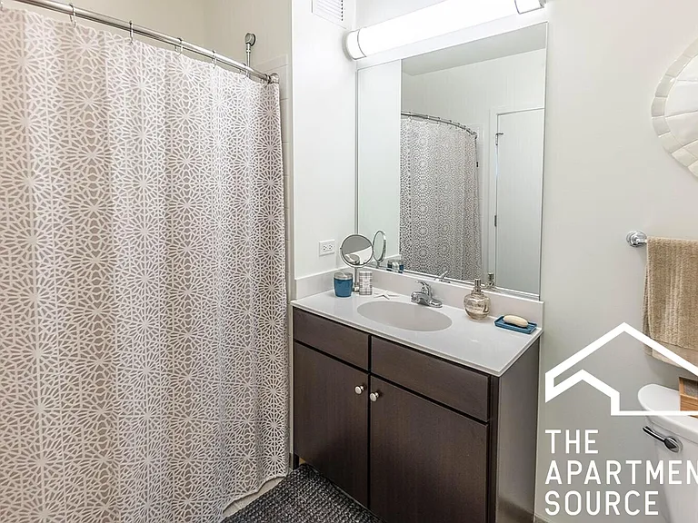345 Dnp East Wacker Dr #STUDIO — Photo 6
