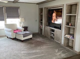 160 Huntingdon Pointe Dr, Tarrs, PA 15688