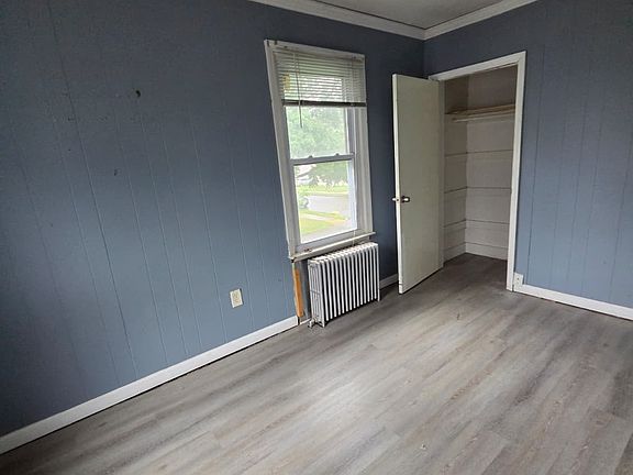 5th image of 24 W Maltbie Ave Floor 2