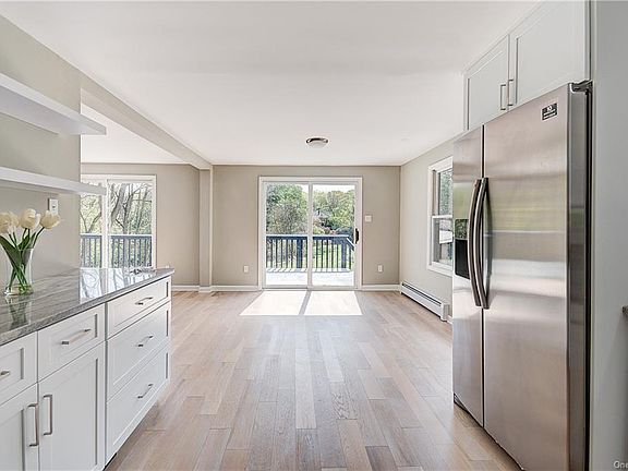 5th image of 184 Poppy Ln