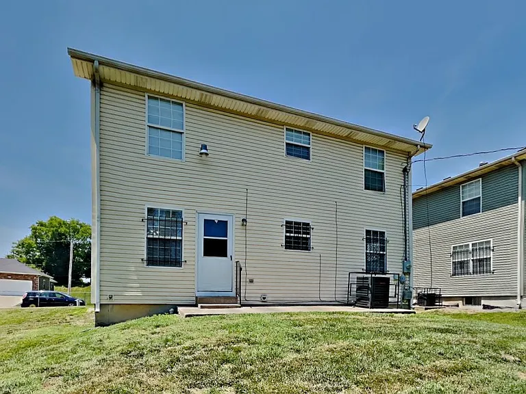 4219 Woodland Ave — Photo 19