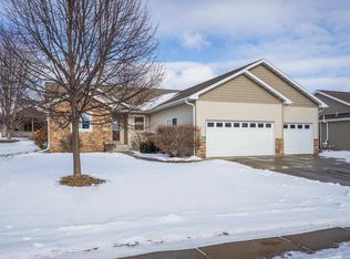4433 Memorial Circle, Windsor, WI 53598