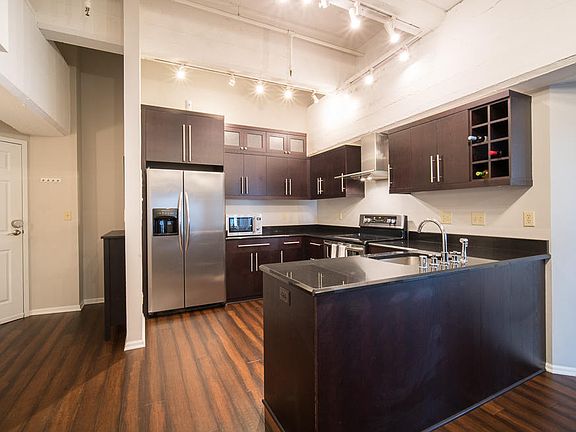 5th image of 270 E Highland Ave APT 937