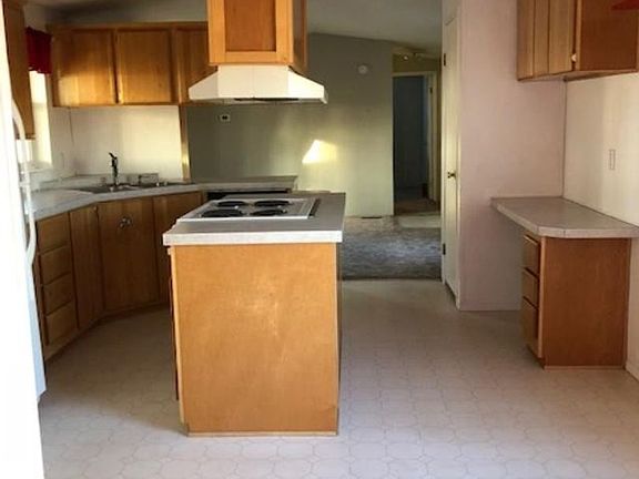 2nd image of 10300 Road H NE
