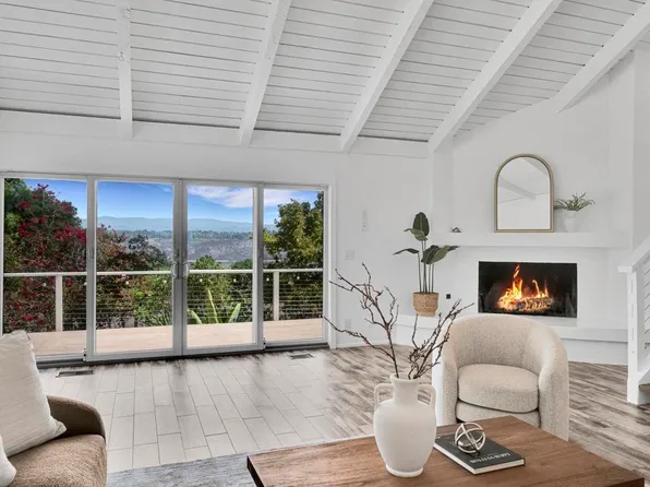 9419 Mount Israel Rd, Escondido, CA 92029