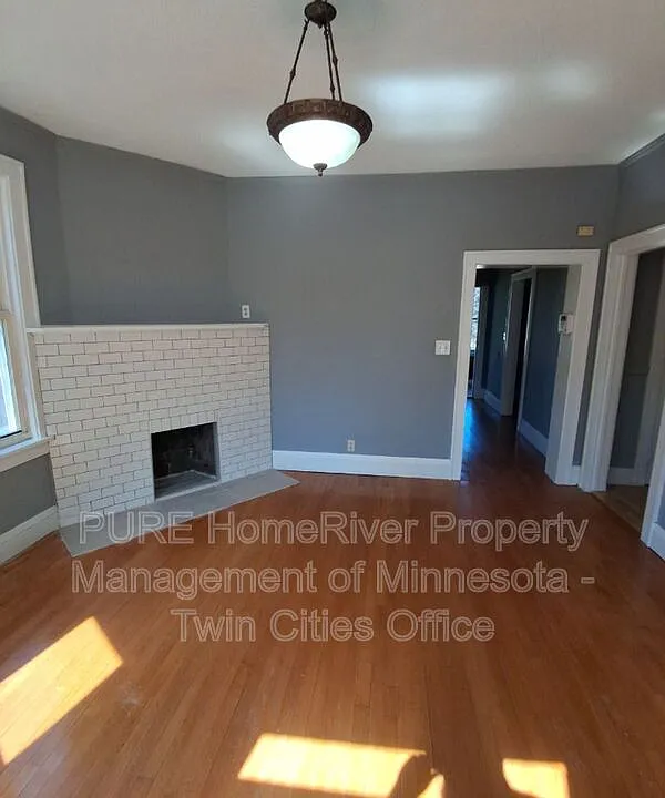 1972 Minnehaha Ave E #1
