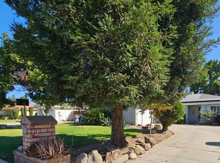 205 N Granada Dr, Madera, CA