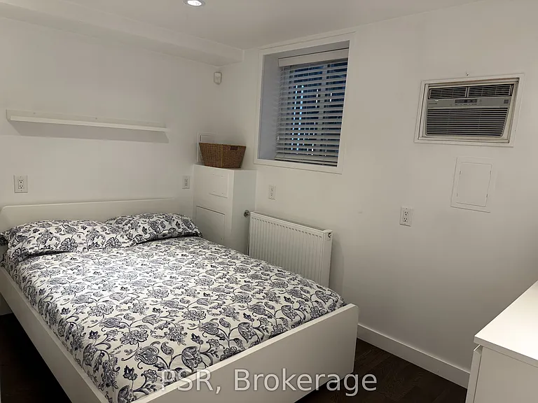 54A Galley Ave #B — Photo 6