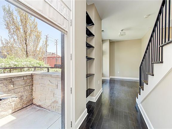 3rd image of 224 N East St #224