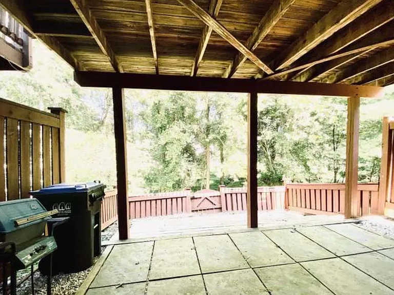 3900 Kathryn Jean Ct — Photo 13
