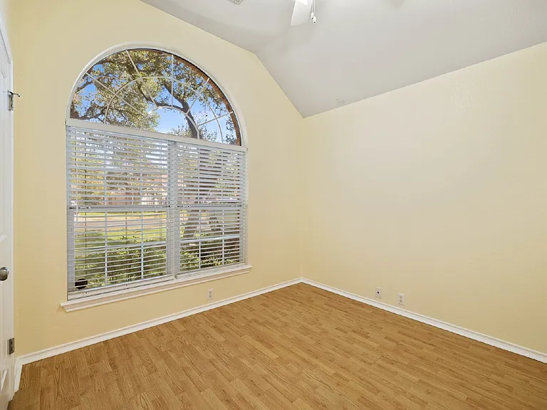 2008 Autumn Fire Dr — Photo 17