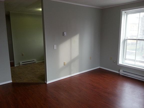 4th image of 100 Main St #5