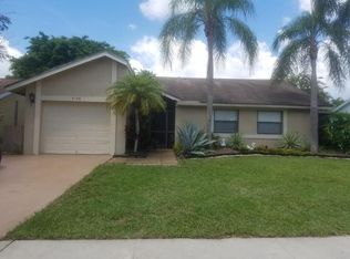 9138 Bedford Dr, Boca Raton, FL 33434