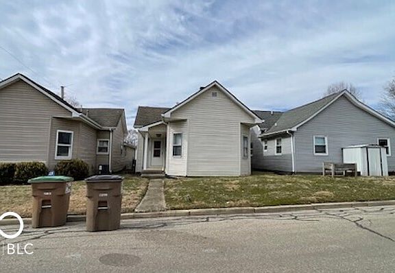 2nd image of 1220 Iowa St