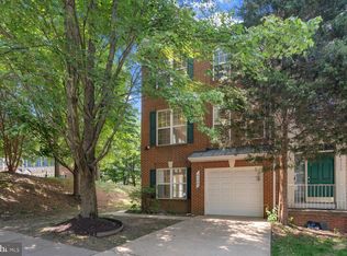 4172 Zinnia Ln, Fairfax, VA 22030