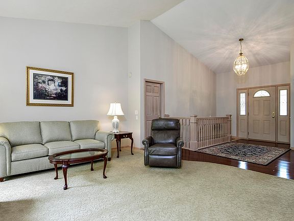 4th image of 7198 River Glen Dr SE