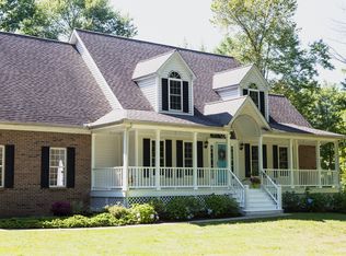 18620 Auburn Glen Dr, Burton, OH 44023