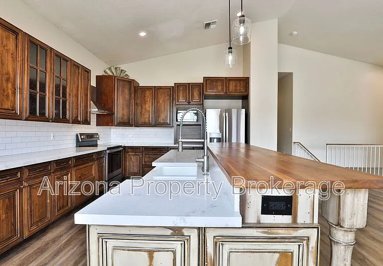 4601 E Scott Ave — Photo 11