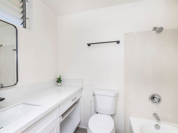 4th image of 1555 Pohaku St APT B609