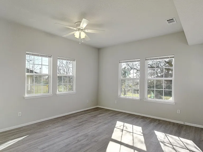 2206 Pennsylvania Ave #A-B — Photo 11