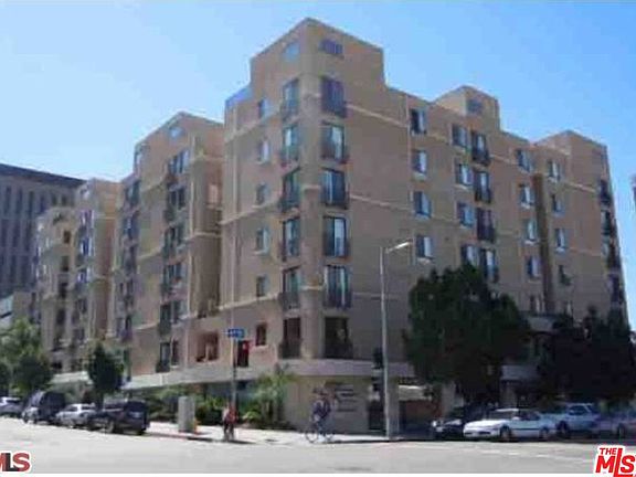 4th image of 625 S Berendo St APT 407
