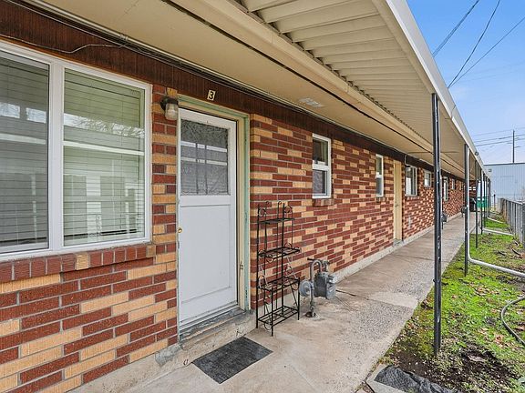 3rd image of 2012 N Park Rd